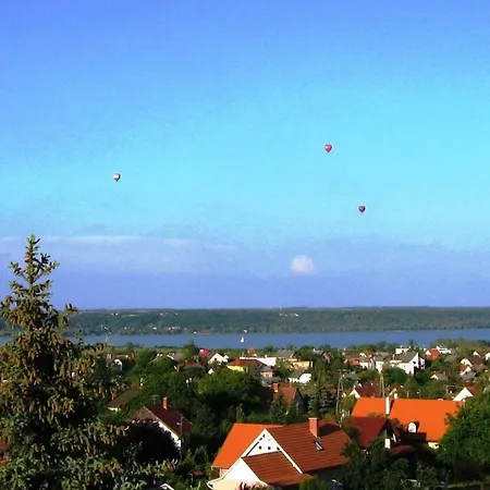 Apartment Panorama Pihenohaz Balatonalmadi